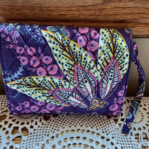 Vera Bradley Envelope Wallet Wristlet Purple EUC turn lock closure - Picture 2 of 4
